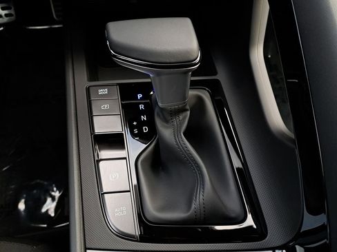 New 2025 Hyundai Elantra SEL image 25