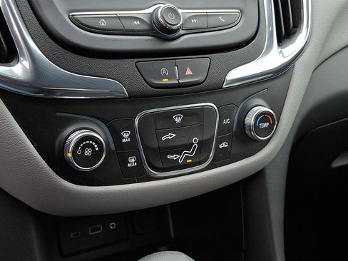 Certified 2023 Chevrolet Equinox LS image 17