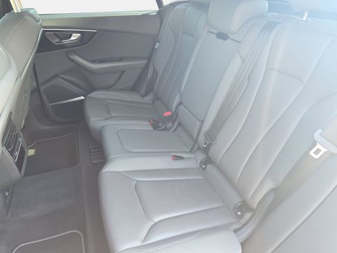 Used 2021 Audi Q8 Prestige w/ Prestige Package AWD/4WD image 14