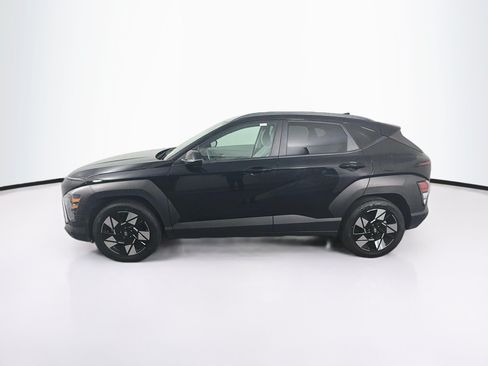 Used 2025 Hyundai Kona SEL FWD image 4