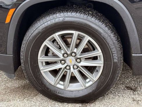 Certified 2023 Chevrolet Traverse LT image 11
