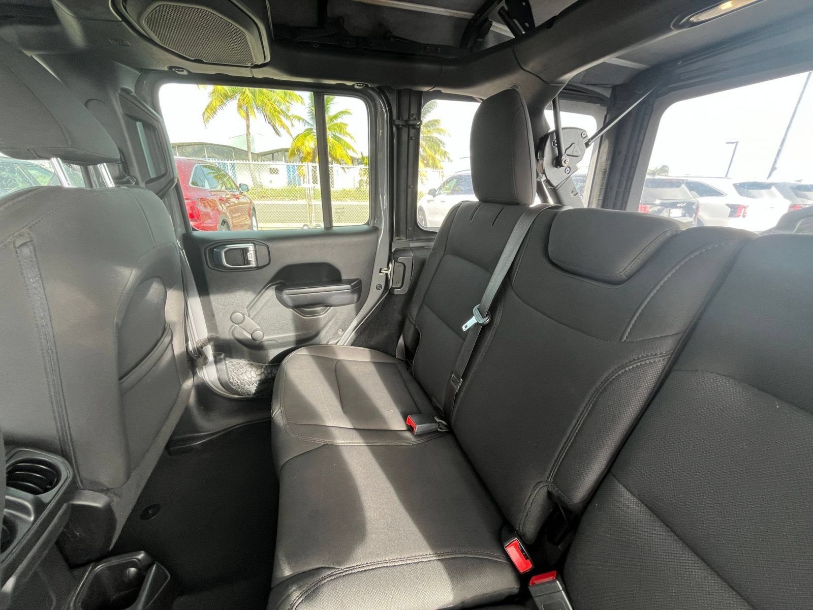 Used 2023 Jeep Wrangler Unlimited Sport AWD/4WD image 35