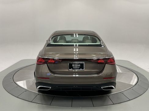 New 2026 Mercedes-Benz E 350 4MATIC Sedan image 6