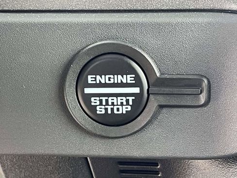 New 2025 Ford Bronco 4-Door AWD/4WD image 12