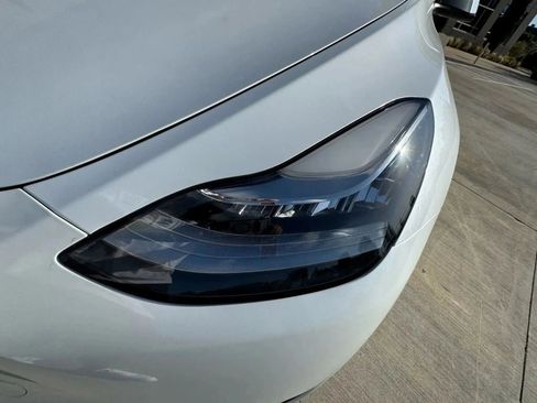 Used 2023 Tesla Model Y Long Range AWD/4WD image 37
