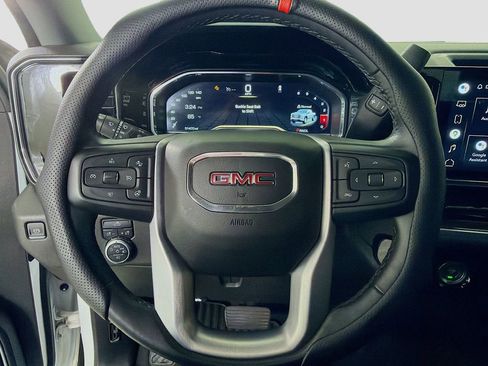 Used 2022 GMC Sierra 1500 Elevation RWD image 14