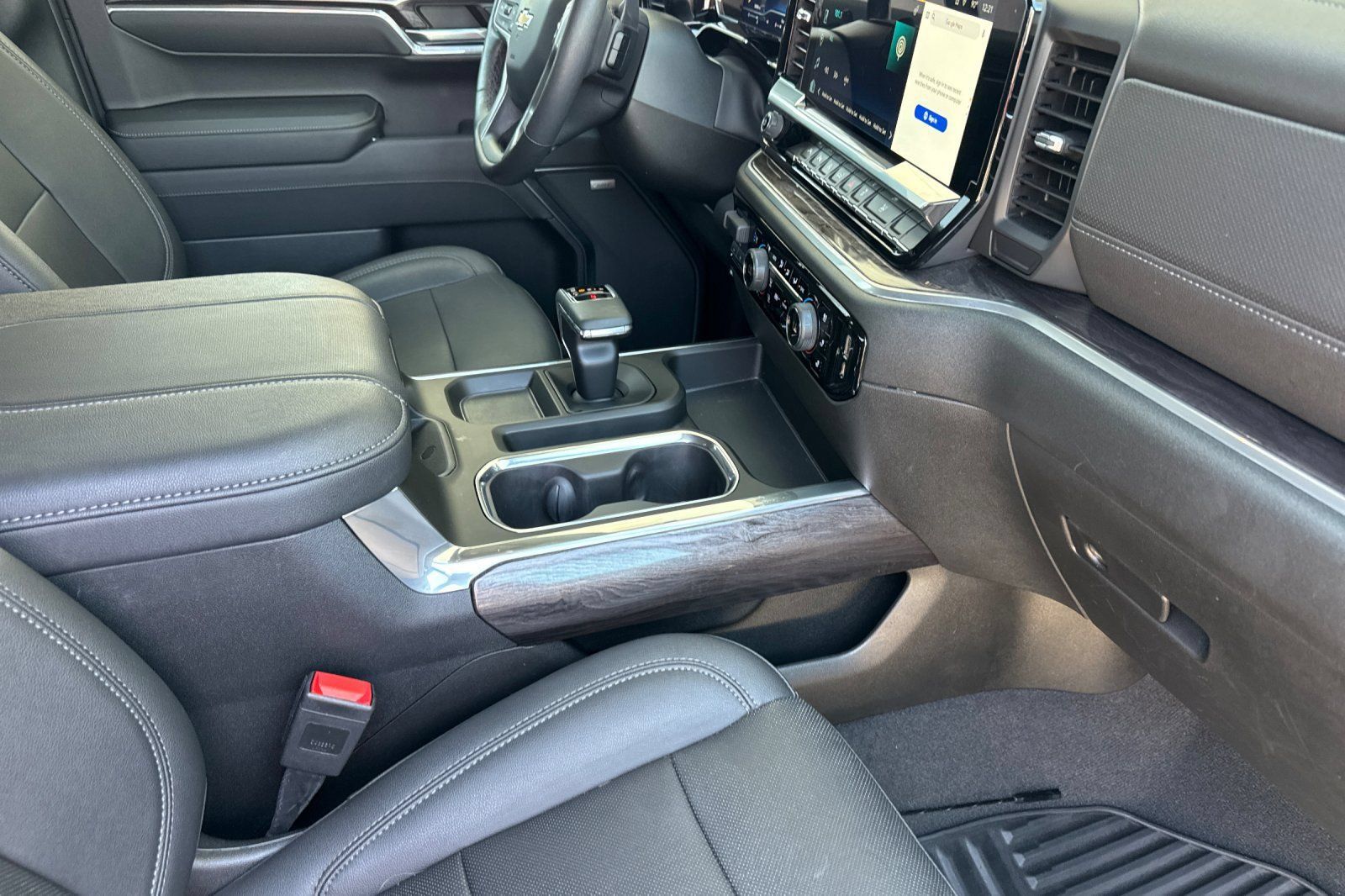 Certified 2023 Chevrolet Silverado 1500 LTZ AWD/4WD image 16
