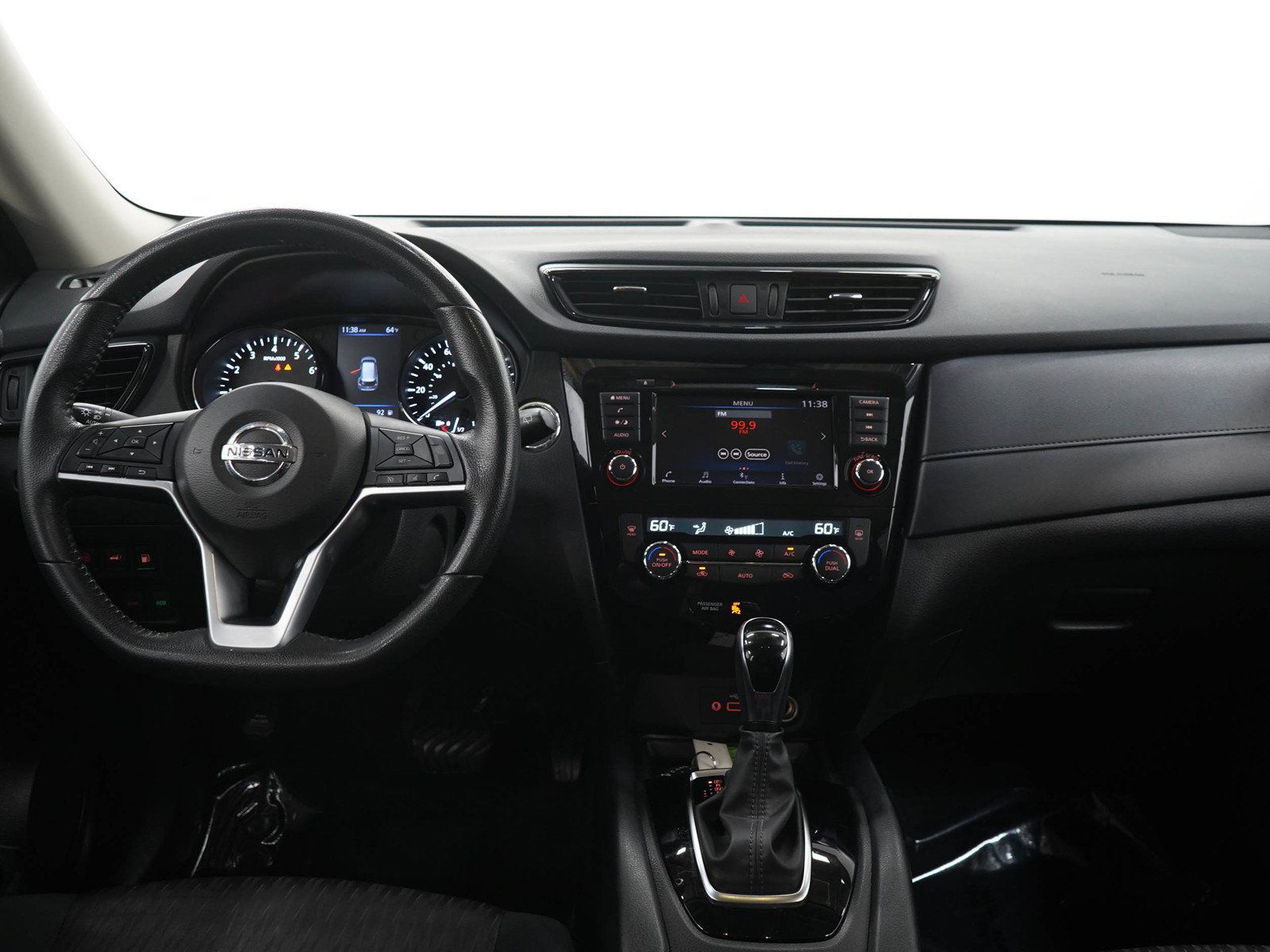 Used 2019 Nissan Rogue SV AWD/4WD image 16