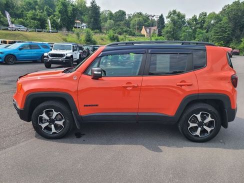 Used 2021 Jeep Renegade Trailhawk w/ Sun & Sound Group AWD/4WD image 2