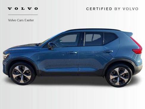 Certified 2023 Volvo XC40 B5 Plus w/ Driver Assist Package image 4