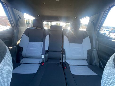 Used 2025 Toyota 4Runner TRD Off-Road image 38