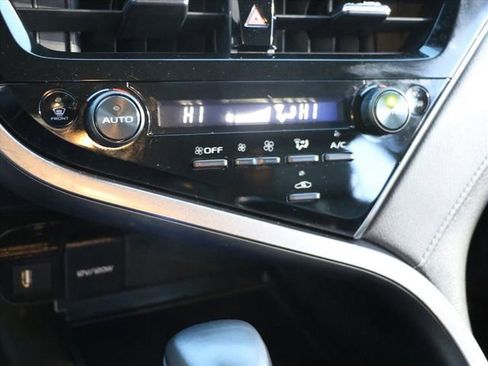 Used 2023 Toyota Camry SE image 22