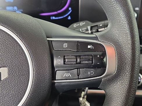 Used 2023 Kia Sportage LX image 30
