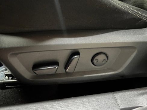 Used 2021 Nissan Rogue SV image 23