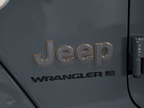 Used 2025 Jeep Wrangler Unlimited Rubicon 392 AWD/4WD image 24