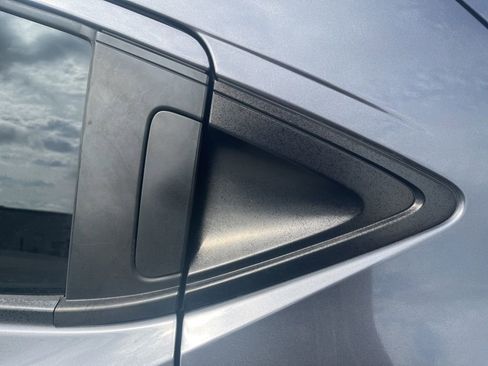 Used 2017 Honda HR-V EX-L image 17