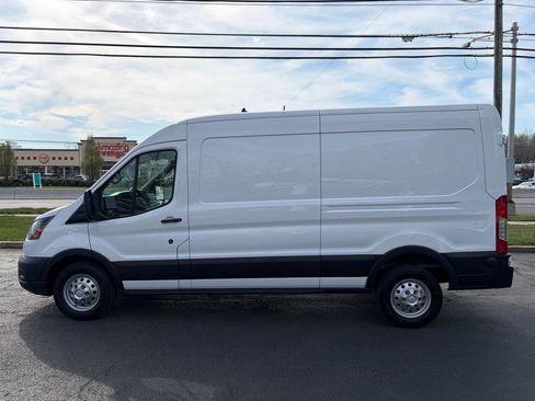 Used 2024 Ford Transit 250 148 Medium Roof Extended AWD image 10