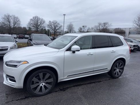 Used 2024 Volvo XC90 B6 Ultimate image 5