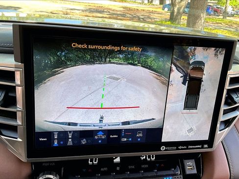 Used 2022 Toyota Tundra 1794 Edition image 13