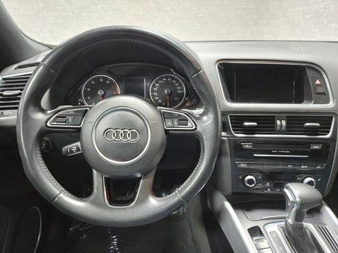 Used 2017 Audi Q5 2.0T Premium Plus w/ Technology Package image 17