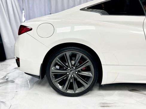 Used 2018 INFINITI Q60 Red Sport 400 w/ Sensory Package 3.0T Sport image 12