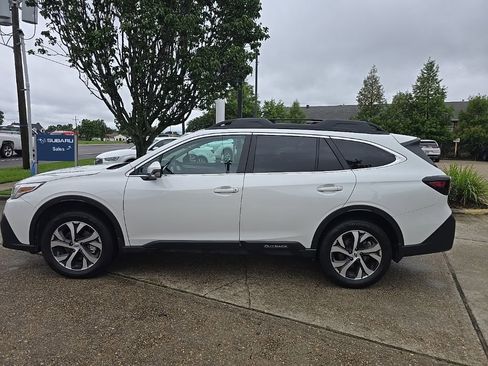 Used 2020 Subaru Outback Limited w/ Popular Package #2 AWD/4WD image 13