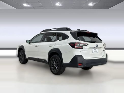 Used 2023 Subaru Outback Onyx Edition AWD/4WD image 3