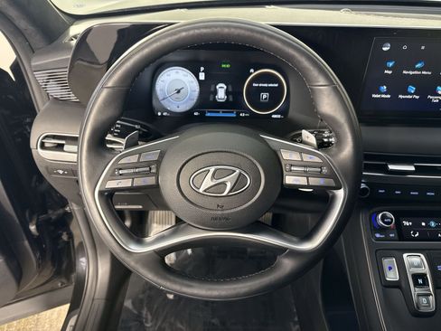 Used 2024 Hyundai Palisade Calligraphy image 10