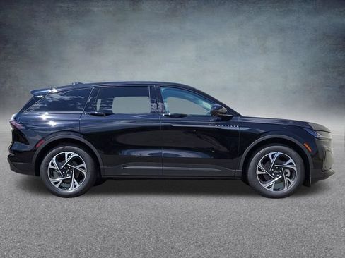 New 2026 Lincoln Nautilus Premier w/ Jet Appearance Package AWD/4WD image 8