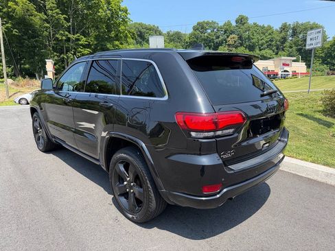 Used 2015 Jeep Grand Cherokee Altitude AWD/4WD image 4