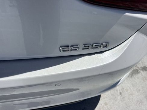 Certified 2024 Lexus ES 350 w/ Technology Package FWD image 25