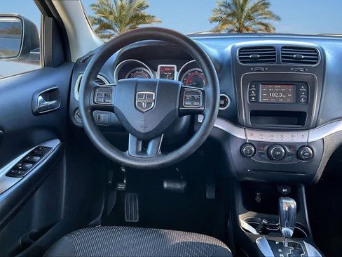 Used 2020 Dodge Journey SE w/ Blacktop Package FWD image 14