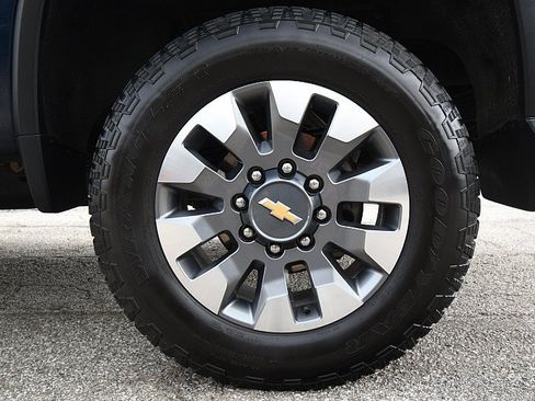 Used 2022 Chevrolet Silverado 2500 LT w/ Convenience Package AWD/4WD image 26