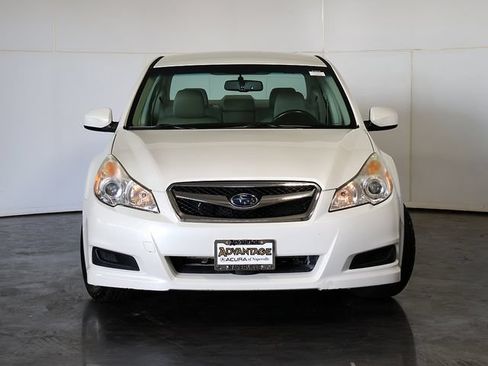 Used 2012 Subaru Legacy 2.5i Premium w/ All-Weather Pkg AWD/4WD image 9