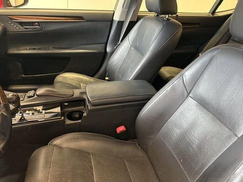 Used 2015 Lexus ES 350 w/ Ultra Luxury Package image 7