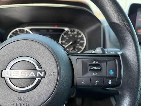 Used 2023 Nissan Rogue SV AWD/4WD image 18