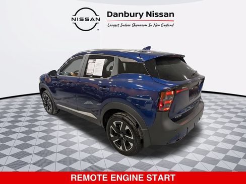 Used 2025 Nissan Kicks SV w/ SV Premium Package AWD/4WD image 5