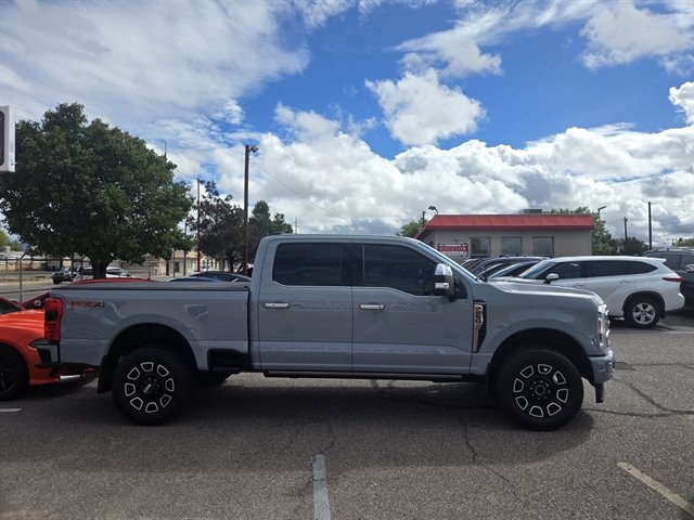 Used 2024 Ford F250 Platinum w/ FX4 Off-Road Package AWD/4WD image 3
