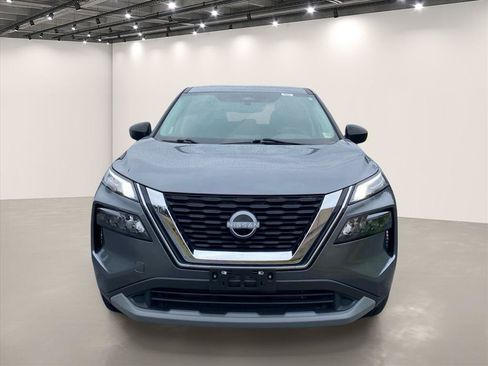 Used 2023 Nissan Rogue S AWD/4WD image 2