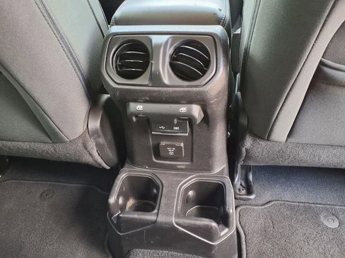 Used 2018 Jeep Wrangler Unlimited Sahara w/ Dual Top Group image 17