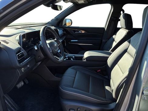 New 2026 Chevrolet Traverse High Country image 11