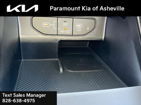 New 2025 Kia Sorento EX image 22