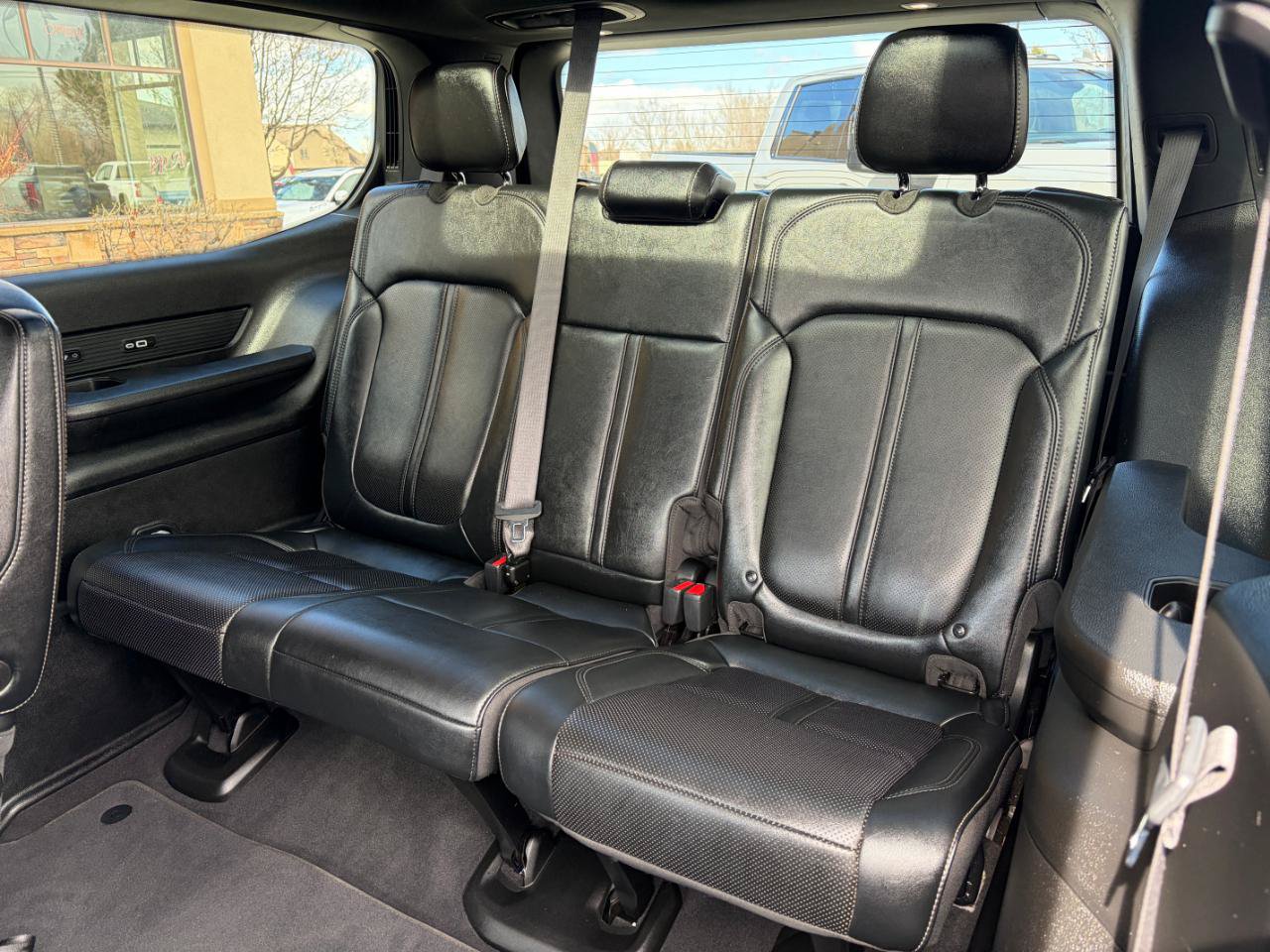 Used 2024 Jeep Wagoneer Series II AWD/4WD image 6