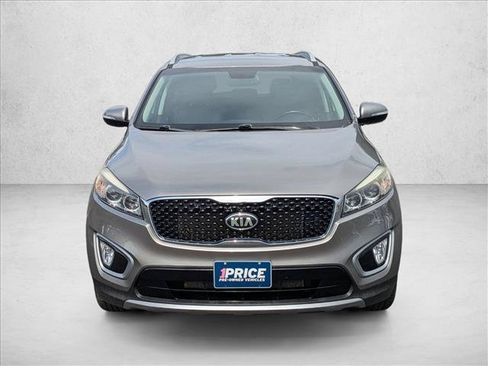 Used 2017 Kia Sorento EX AWD/4WD image 2