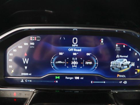 Used 2024 Chevrolet Silverado 3500 LT w/ Convenience Package image 16