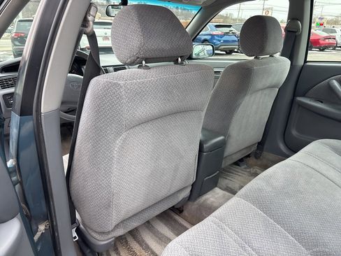 Used 2001 Toyota Camry CE image 23
