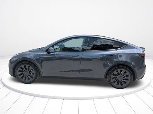 Used 2021 Tesla Model Y Long Range AWD/4WD image 7