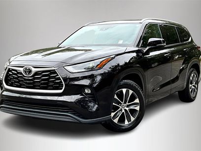 Used 2022 Toyota Highlander XLE
