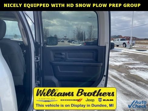 Used 2016 RAM 2500 Tradesman w/ Chrome Appearance Group image 26