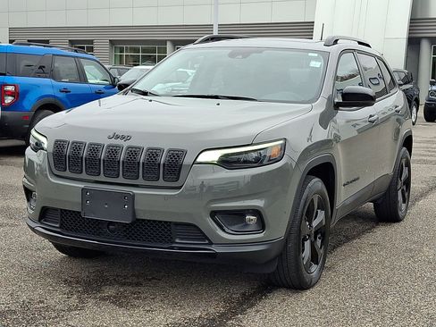 Used 2023 Jeep Cherokee Altitude Lux w/ Lux Elite Package AWD/4WD image 4